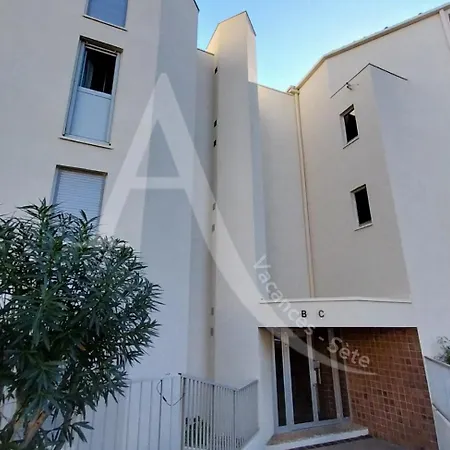 T2 Avec Espace Nuit En Mezzanine Et 2 Terrasses