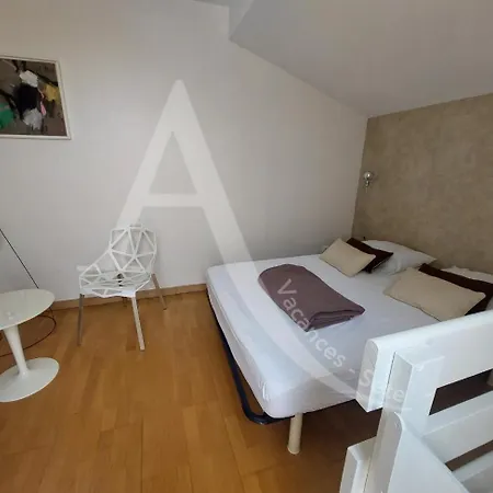 T2 Avec Espace Nuit En Mezzanine Et 2 Terrasses * Сет