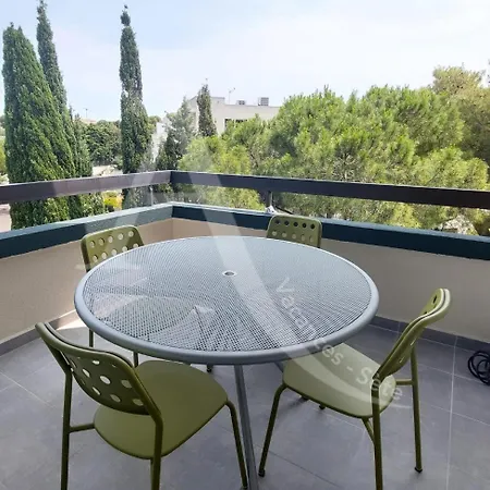 Apartment T2 Avec Espace Nuit En Mezzanine Et 2 Terrasses