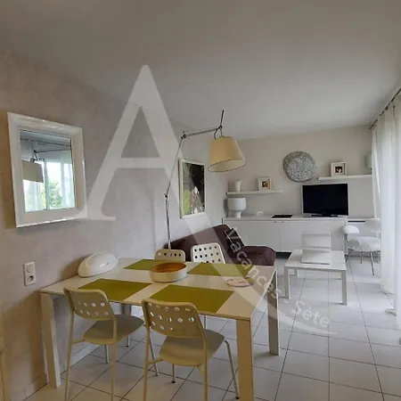 T2 Avec Espace Nuit En Mezzanine Et 2 Terrasses Lejlighed *